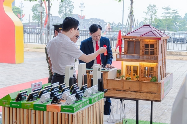 Hunonic – Tự hào thương hiệu công nghệ Việt tại Đại hội Thi đua Yêu nước tỉnh Thái Nguyên 5 hunonic tại đại hội thi đua yêu nước