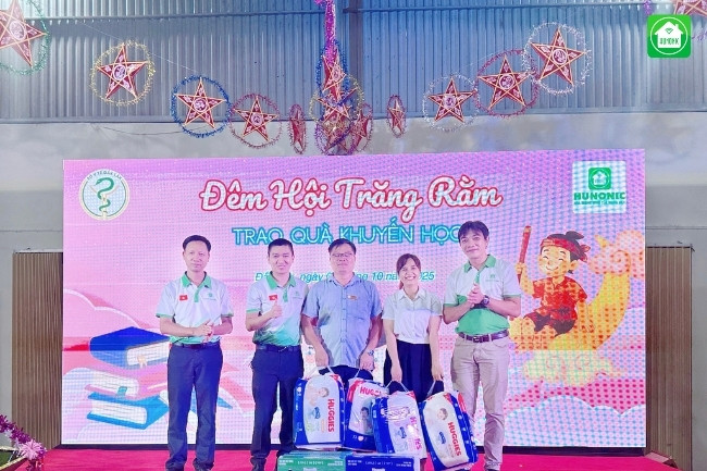 Đêm Hội Trăng Rằm 2025 — Hunonic đồng hành cùng trẻ em tỉnh Đắk Lắk 5 hunonic đồng hành cũng trẻ em khó khăn tỉnh daklak