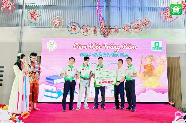 Đêm Hội Trăng Rằm 2025 — Hunonic đồng hành cùng trẻ em tỉnh Đắk Lắk 4 hunonic đồng hành cũng trẻ em khó khăn tỉnh daklak