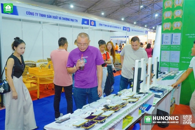 Hunonic thu hút đông đảo khách tham quan tại Vietbuild Hà Nội 2025 5 Hunonic tại Vietbuild HN tháng 9
