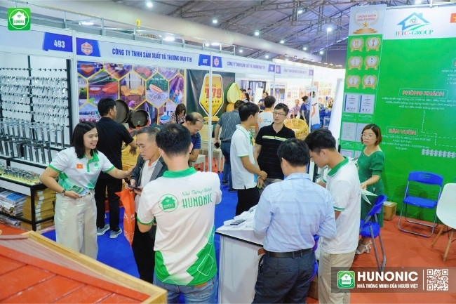 Hunonic thu hút đông đảo khách tham quan tại Vietbuild Hà Nội 2025